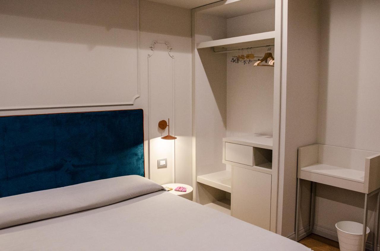 Diecidodici Boutiquerooms Sirolo Luaran gambar