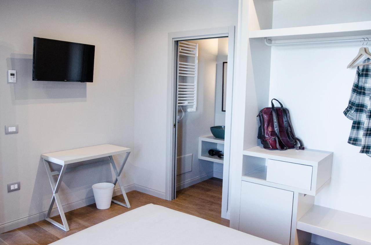 Diecidodici Boutiquerooms Sirolo Luaran gambar