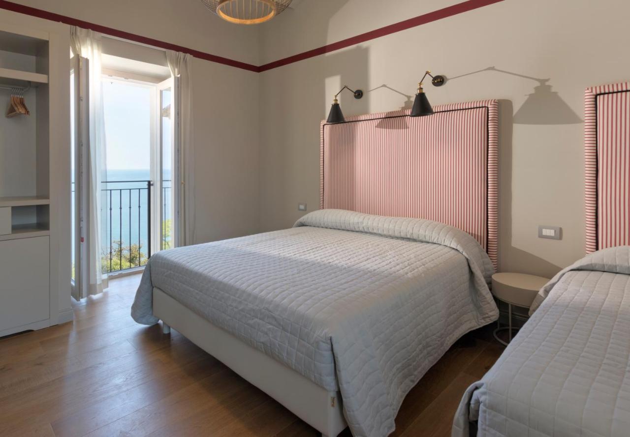 Diecidodici Boutiquerooms Sirolo Luaran gambar